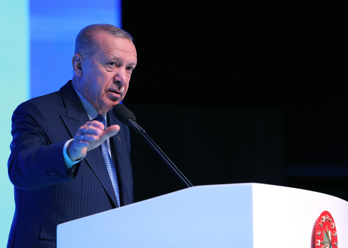 CUMHURBAŞKANI ERDOĞAN: İSRAİL, GAZZE'DE DURMAYACAK