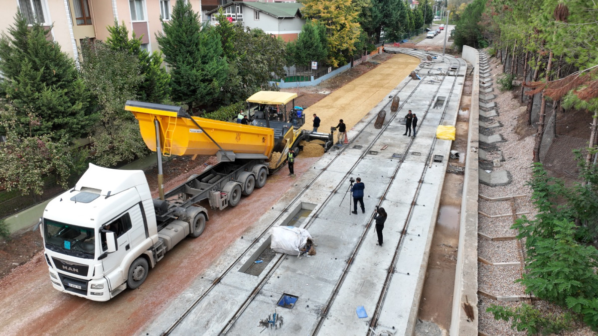 KOCAELİ’DE ULAŞIM FİLOSU BÜYÜYOR, HİZMET AĞI GÜÇLENİYOR;  2024, RAYLI SİSTEMLERDE ALTIN YIL OLDU