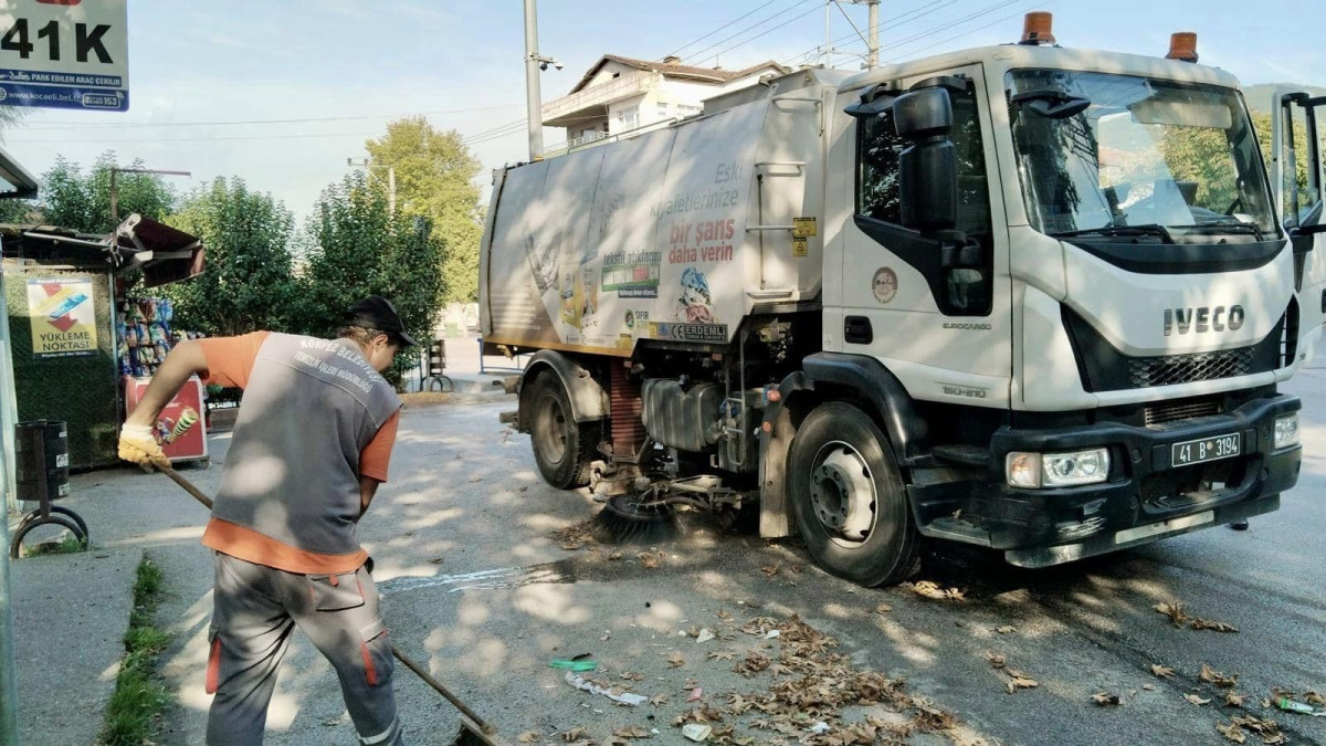 KÖRFEZ BELEDİYESİ'NDEN GENİŞ ÇAPLI TEMİZLİK ÇALIŞMASI