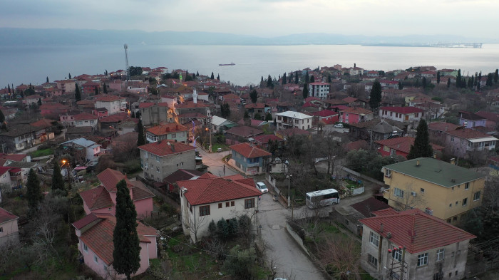 MARMARA DEPREMİ'NE KARŞI DİMDİK AYAKTA KALAN TAVŞANCIL'IN HİKAYESİ